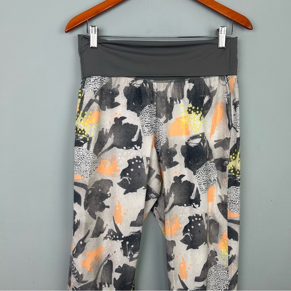 Lululemon mini art pop white om pants multi slate size 8 lightweight - Picture 11 of 16